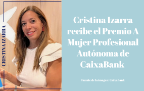 Cristina Izarra recibe el Premio A Mujer Profesional Autónoma de CaixaBank